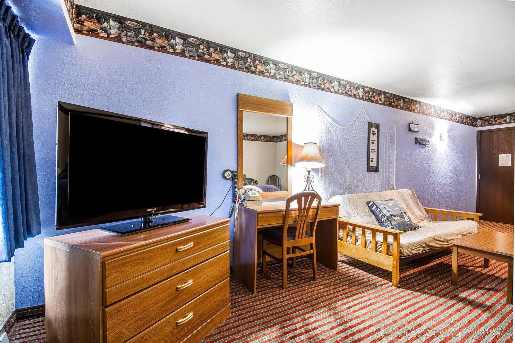 Rodeway Inn & Suites Madison East Dış mekan fotoğraf